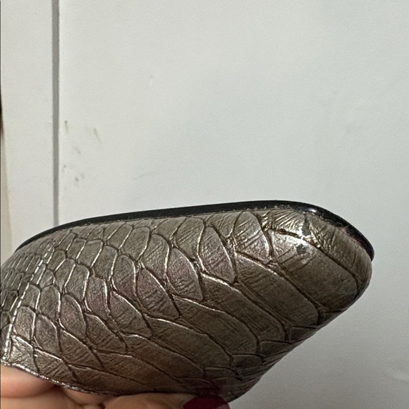 Gold Snakeskin Heels - Picture 11 of 12